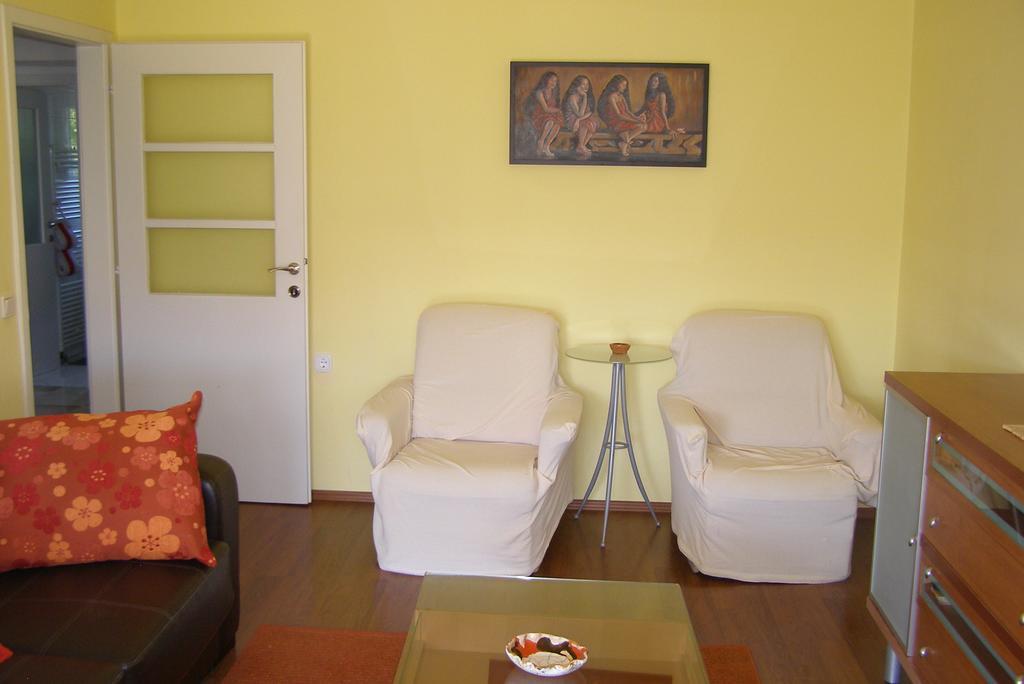 Apartment Vallelunga Pula Kamer foto